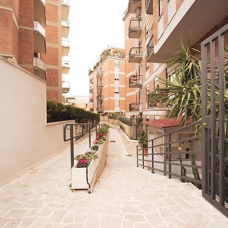 Green Hill Buddyrent'S Rome Bagian luar foto